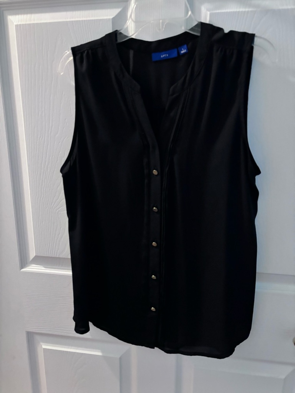 Apt. 9 Black Sleeveless Button-Front V-Neck Blouse